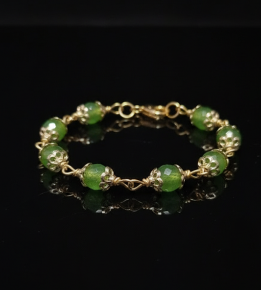 Handmade green beads bracelet